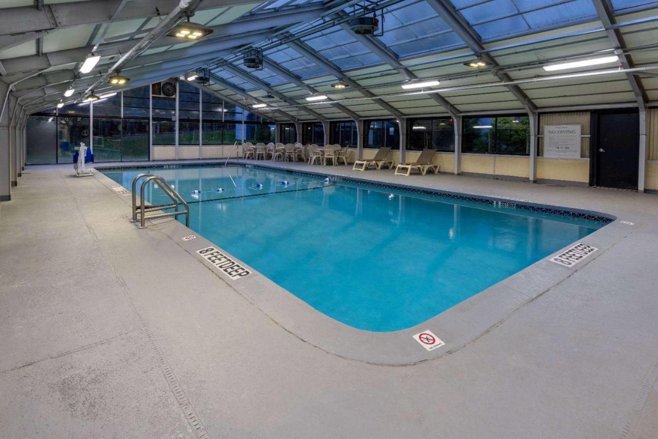 Baymont By Wyndham White Plains - Elmsford Ξενοδοχείο Εξωτερικό φωτογραφία