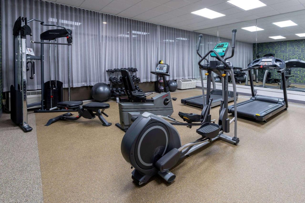 Baymont By Wyndham White Plains - Elmsford Ξενοδοχείο Εξωτερικό φωτογραφία