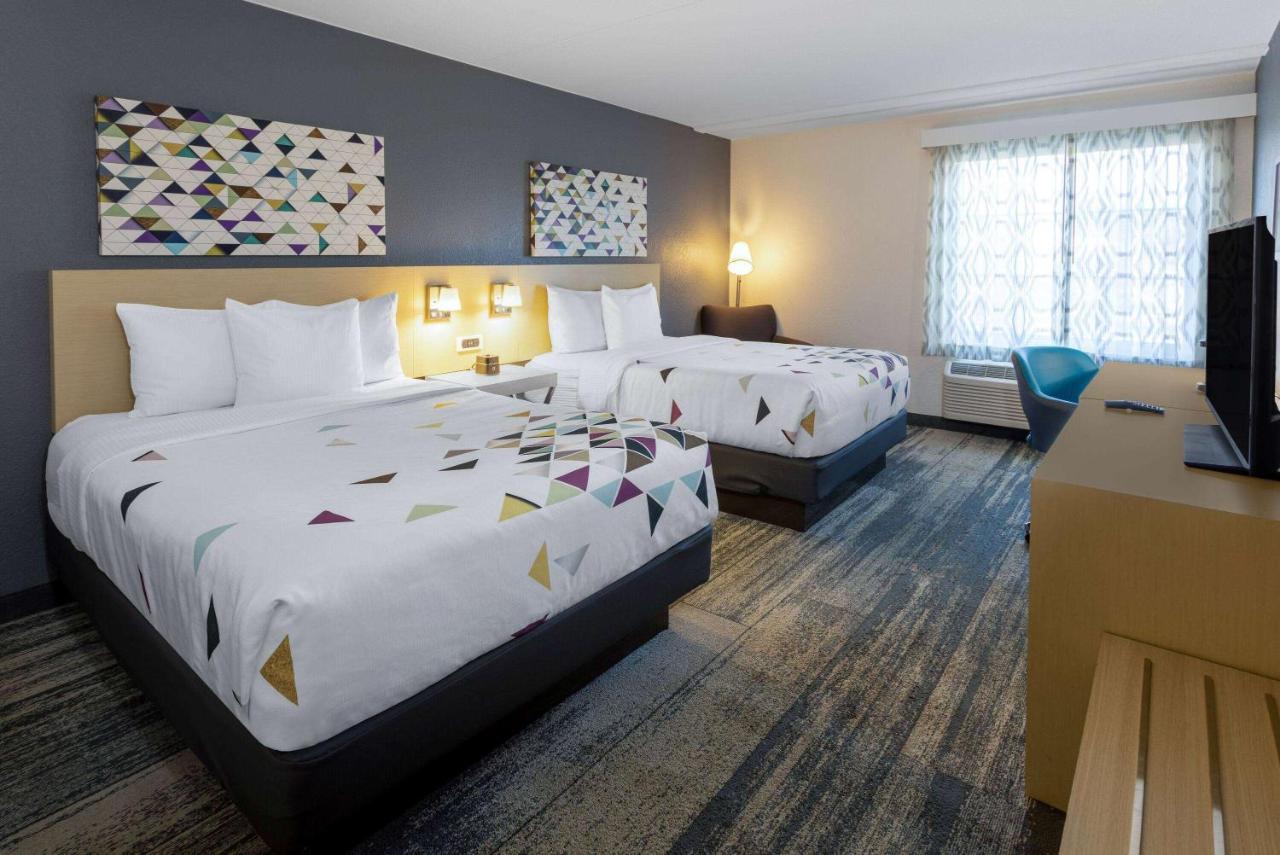 Baymont By Wyndham White Plains - Elmsford Ξενοδοχείο Εξωτερικό φωτογραφία