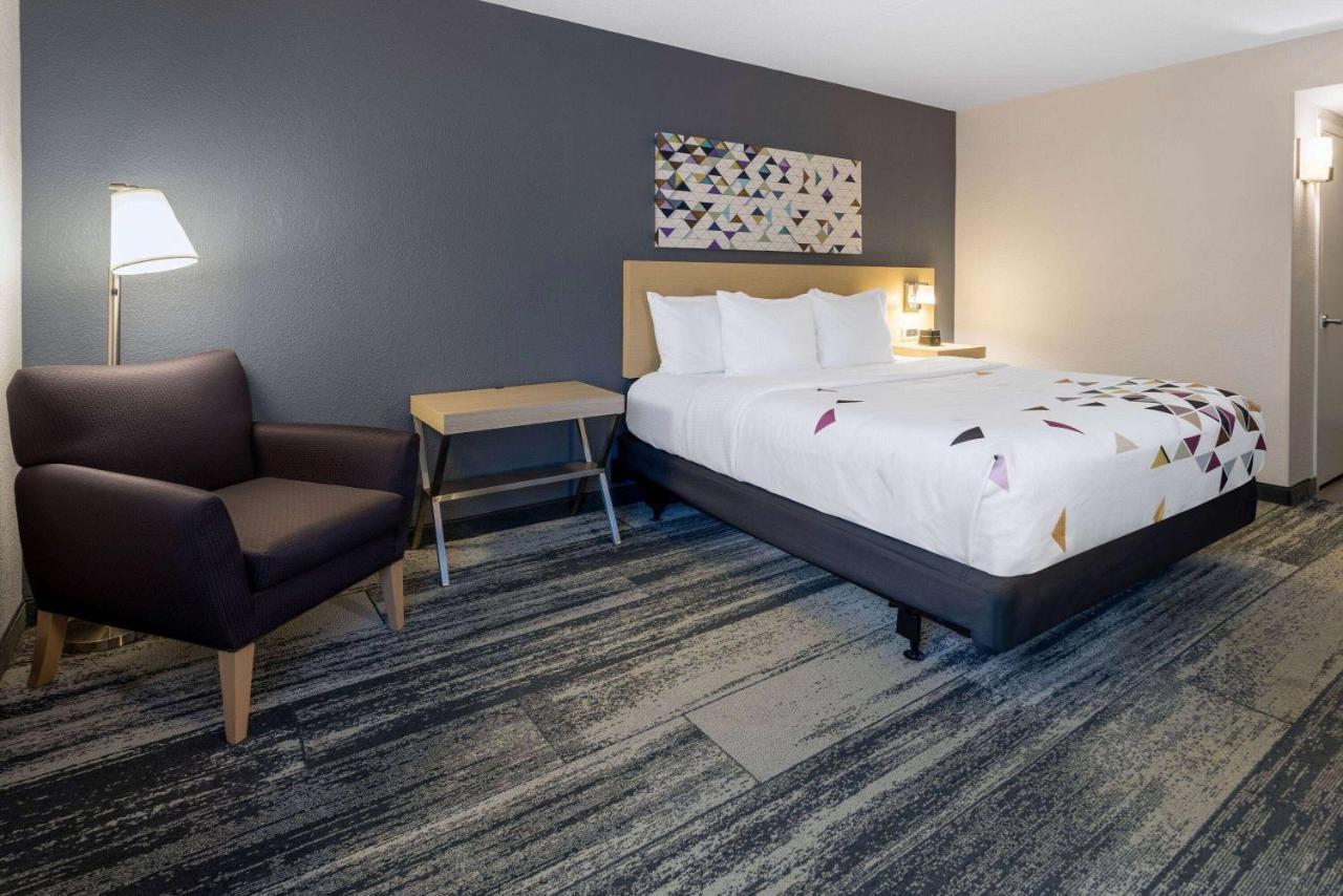 Baymont By Wyndham White Plains - Elmsford Ξενοδοχείο Εξωτερικό φωτογραφία